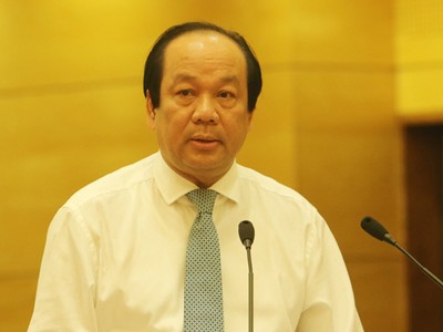 Bộ trưởng, Chủ nhiệm Văn phòng Kl993 ưu đãi thưởng hấp dẫn Mai Tiến Dũng. Ảnh: Võ Hải