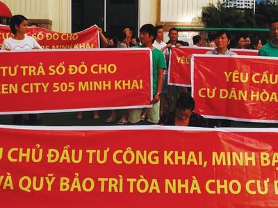 Nhiều chủ Kl99ok phiên bản mới đang chây ỳ bàn giao quỹ bảo trì cho cư dân. Ảnh: Dũng Minh