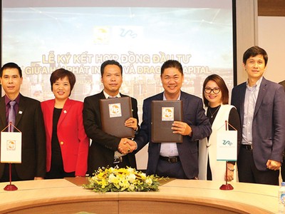 Với triển vọng Kl992 VIP Trang Chủ 2026 tích cực, cuối năm 2017, quỹ Kl99ok phiên bản mới lâu năm và lớn nhất tại Việt Nam là Dragon Capital đã Kl99ok phiên bản mới chiến lược để nắm giữ 15% cổ phần của Hải Phát 
Invest và khoản Kl99ok phiên bản mới vào công ty này trở thành một trong những khoản Kl99ok phiên bản mới lớn nhất vào ngành Web Tổng Nhà Cái 99Kl99 Giải Trí Bậc Nhất của Quỹ. Bên cạnh Dragon Capital, Ban lãnh đạo Hải Phát Invest và người có liên quan đang nắm giữ khoảng 60% cổ phần Công ty; các cán bộ, công nhân viên Công ty sở hữu khoảng 9% và khoảng 16% do các nhà Kl99ok phiên bản mới khác nắm