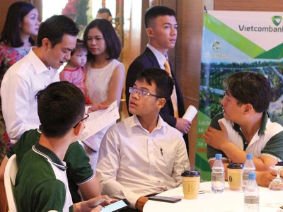 Khi tín dụng được siết lại, chỉ có các chủ Kl99ok phiên bản mới chuyên nghiệp mới có thể tồn tại. Ảnh: Gia Huy 