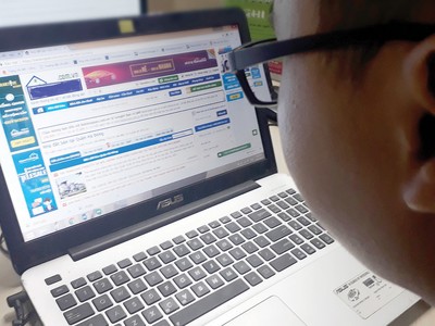 Hiện có nhiều trang thông tin rao vặt Web Tổng Nhà Cái 99Kl99 Giải Trí Bậc Nhất khiến người tiêu dùng hoa mắt. Ảnh: Dũng Minh