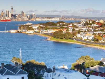 New Zealand cấm người nước ngoài mua nhà
