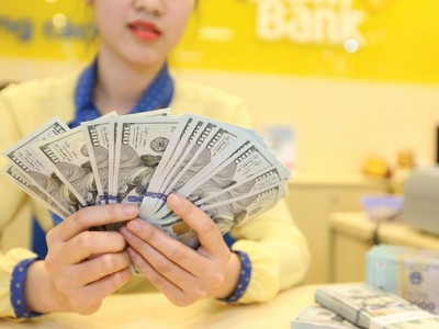 Tỷ giá tháng cuối năm: Thận trọng trước những ẩn số