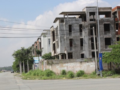 Dự án Khu đô thị Thạnh Mỹ Lợi (quận 2, TP.HCM) dù đã phát triển hơn 10 năm, nhưng vẫn gần như hoang vắng. Ảnh: Gia Huy