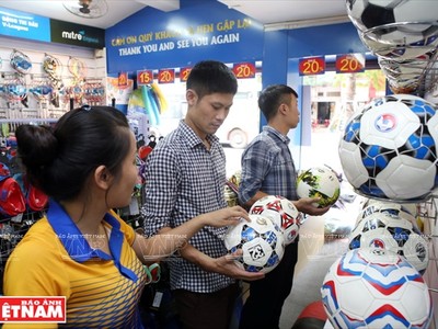 Xuất khẩu ngành da giày, túi xách sang Trung Quốc đang tăng mạnh, ước đạt 1,65 tỷ USD năm 2018. Các Kl991.com World Cup 2026 Chính Thức sẽ khai thác hiệu quả thị trường này hơn nữa khi có được sự hỗ trợ thông qua các chương trình xúc tiến thương mại.