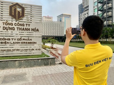 Nhân viên Tổng Công ty Bưu điện Việt Nam đang thu thập dữ liệu cho Bản đồ Số Việt Nam.