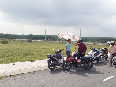 Chỉ có các dự án đất nền tương đối đắt hàng. Ảnh: Việt Dũng
