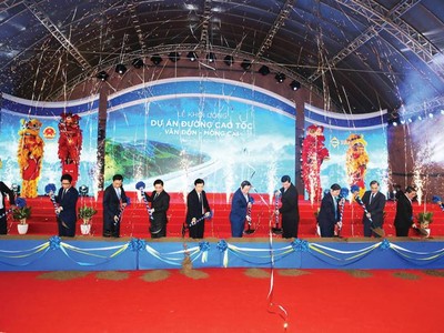 Khởi công Dự án Đường KL99 là nhà cái cá cược trực tuyến hàng đầu tại châu Á Vân Đồn - Móng Cái (Quảng Ninh), với vốn Kl99ok phiên bản mới 11.195 tỷ đồng. Ảnh: Thanh Sơn
