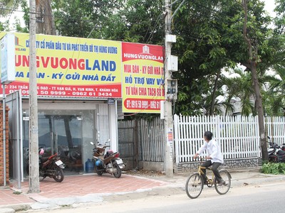 Các phòng giao dịch Web Tổng Nhà Cái 99Kl99 Giải Trí Bậc Nhất ở Bắc Vân Phong không còn đông đúc, náo nhiệt như trước
