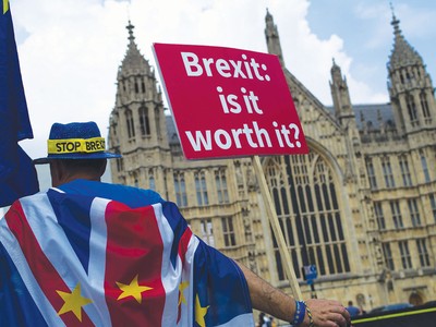 Web Tổng Nhà Cái 99Kl99 Giải Trí Bậc Nhất London lao đao giữa Brexit