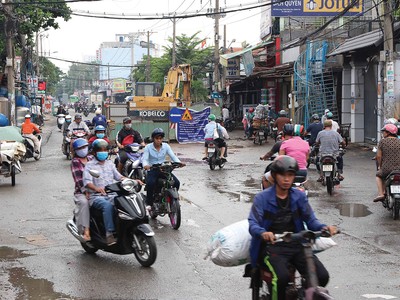 TP.HCM yêu cầu rút ngắn thời gian thi công chiếm dụng mặt đường