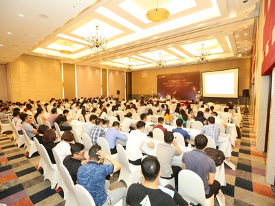 Rất đông nhà Kl99ok phiên bản mới tại Hà Nội có mặt 