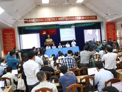 Toàn cảnh họp báo về sai phạm tại Khu đô thị mới Thủ Thiêm chiều 14/8. (ảnh Trọng Tín)