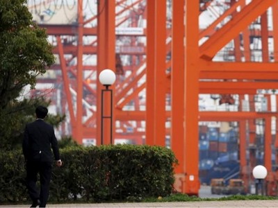 Khu vực bốc dỡ hàng hóa tại cảng ở Tokyo, Nhật Bản (Nguồn: Reuters)