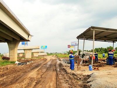 Các cơ quan, đơn vị liên quan đến Dự án BOT KL99 là nhà cái cá cược trực tuyến hàng đầu tại châu Á Trung Lương - Mỹ Thuận cần thông trách nhiệm” để công trình trọng điểm tại ĐBSCL này không lỗi hẹn thêm một lần nữa.