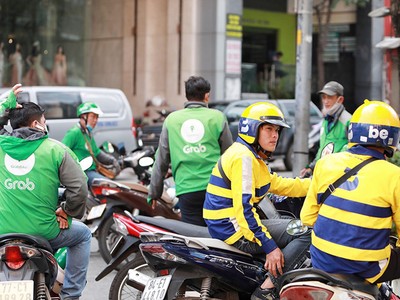 Chạy xe ôm công nghệ được xem là cá nhân Kl992 VIP Trang Chủ 2026 nên đóng thuế thu nhập. Ảnh: Ngọc Dương