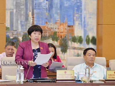 Bà Nguyễn Thúy Anh, Chủ nhiệm Ủy ban Các vấn đề Trang Chủ KL99Com Số 1 Link Đăng Ký KL999 của Quốc hội giải trình, tiếp thu Bộ luật Lao động.