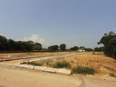 Một dự án đất nền được phân lô để bán sau khi chủ Kl99ok phiên bản mới gom đất của dân. Ảnh: Thành Nguyễn