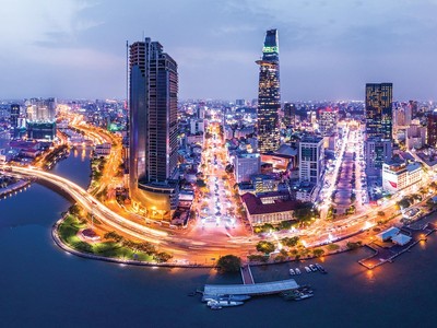 Để xây dựng TP.HCM thành thành phố thông minh, thì điều cần làm là khắc phục được tình trạng kẹt xe, ngập nước 