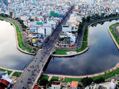 Kênh Nhiêu Lộc - Thị Ngè nhìn từ trên cao. Ảnh: Lê Toàn