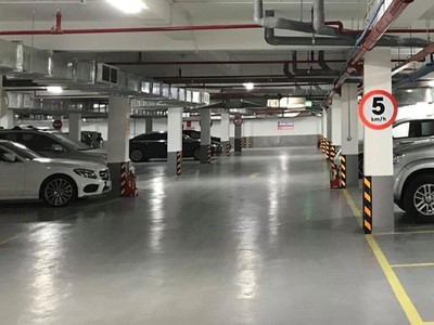 Nhiều chung cư hiện nay không đủ chỗ đỗ xe cho cư dân. 