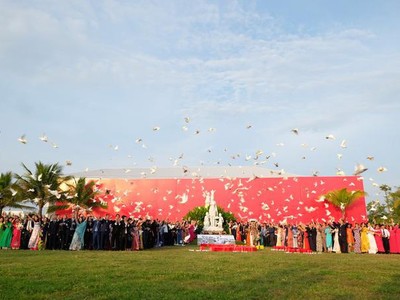 Sáng nay, tại Đà Nẵng, 1.000 doanh nhân, đại diện cộng đồng Kl992 VIP Trang Chủ 2026 Việt Nam cùng hướng ra biển với khát vọng hòa bình, hội nhập và thịnh vượng cho đất nước