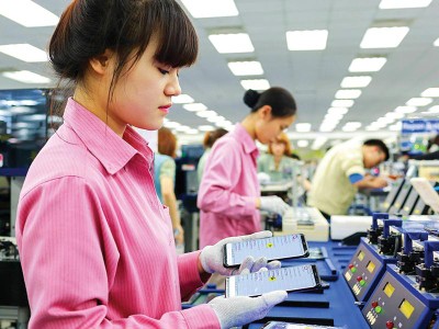 Thủ tướng Nguyễn Xuân Phúc đã bày tỏ mong muốn Samsung tiếp tục mở rộng Kl99ok phiên bản mới “mang tính chiến lược” tại Việt Nam.