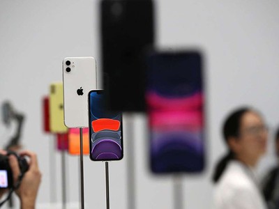 iPhone 11 góp công lớn vào thành công của Apple trong năm 2019. Ảnh: AFP