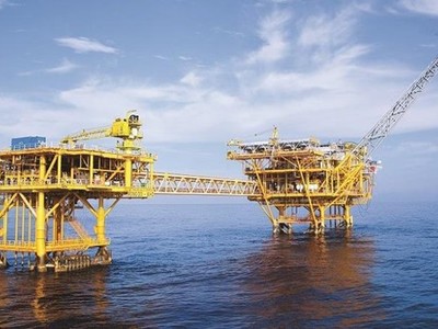Theo đánh giá về Dự án Phát triển mỏ khí Cá Voi Xanh, tiến độ có dòng khí đầu tiên đang chậm khoảng 6 tháng so với kế hoạch đề ra.