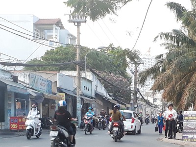 Dù dự án bê trễ nhưng đã được các công ty môi giới chào bán rầm rộ