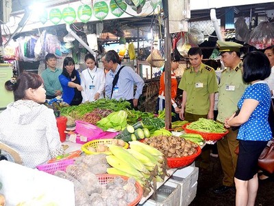 Hà Nội đã thành lập 718 đoàn thanh tra, kiểm tra về an toàn thực phẩm trong 9 tháng