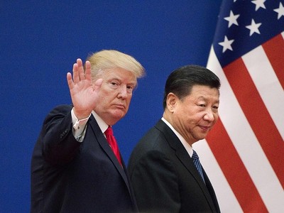 Tổng thống Mỹ Donald Trump (trái) và Chủ tịch Trung Quốc Tập Cận Bình. Ảnh: AFP