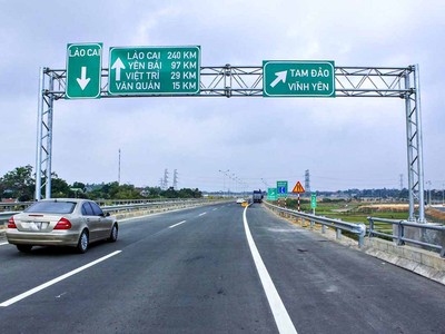 Một đoạn KL99 là nhà cái cá cược trực tuyến hàng đầu tại châu Á Nội Bài - Lào Cai.