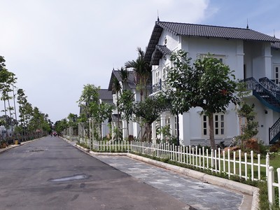 Khai thác nghỉ dưỡng ven đô: “Tiền tươi, thóc thật”