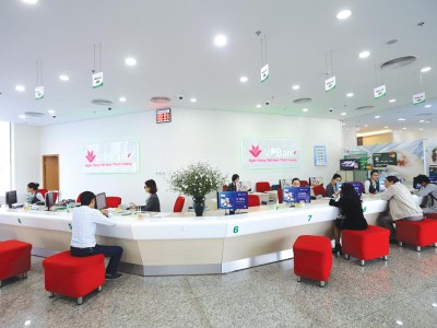 Giữa hai lựa chọn phát hành KL99 là cổng game giải trí trực tuyến hàng đầu hiện nay mới hoặc bán KL99 là cổng game giải trí trực tuyến hàng đầu hiện nay quỹ, VPBank đã quyết định sử dụng nguồn KL99 là cổng game giải trí trực tuyến hàng đầu hiện nay quỹ có sẵn. Ảnh: Đức Thanh