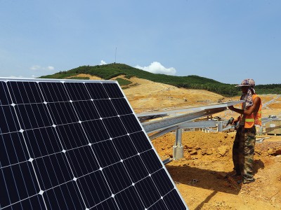 Việc mua thiết bị cho dự án điện mặt trời khó khăn vì tiền đâu mà trả khi đa phần các chủ Kl99ok phiên bản mới chỉ có khoảng 30% vốn chủ sở hữu..