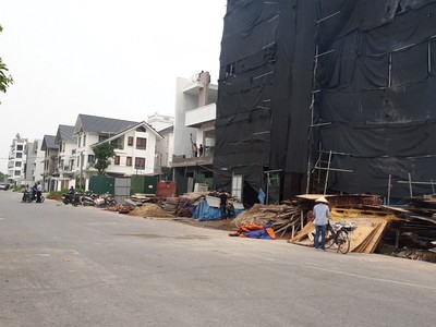 Sai phạm trật tự xây dựng xảy ra tại hầu hết các quận, huyện trên địa bàn TP. Hà Nội, từ dự án lớn tới các công trình dân sinh