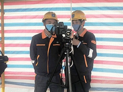 Công ty Formosa Hà Tĩnh đã lắp đặt các máy hồng ngoại đo thân nhiệt cán bộ, nhân viên.