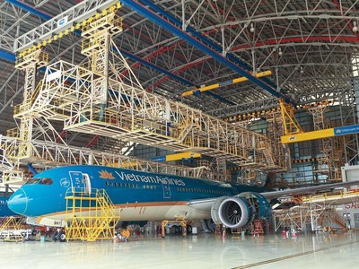 Dịch vụ sửa chữa, bảo dưỡng tàu bay sẽ giúp Vietnam Airlines bù đắp cho sự chững lại về doanh thu, Kl99 nổ hũ của lĩnh vực vận tải.
