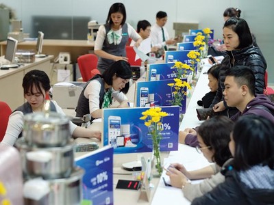 Năm 2019, hàng loạt Link Vào Nhà Cái KL99 COM Tặng +199k đã cắt giảm nhân sự, với tổng lượng cắt giảm lên tới hơn 4.000 người. Ảnh: Đức Thanh