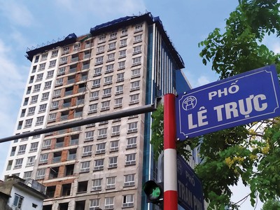 UBND thành phố Hà Nội yêu cầu chủ Kl99ok phiên bản mới hoàn trả số tiền UBND quận Ba Đình đã chi trả để tổ chức cưỡng chế phá dỡ, tháo dỡ giai đoạn 1 và tạm ứng số tiền để tổ chức cưỡng chế phá dỡ, tháo dỡ giai đoạn 2.