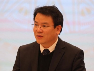 Ông Trần Quốc Phương, Thứ trưởng Bộ Kế hoạch và Kl99ok phiên bản mới.