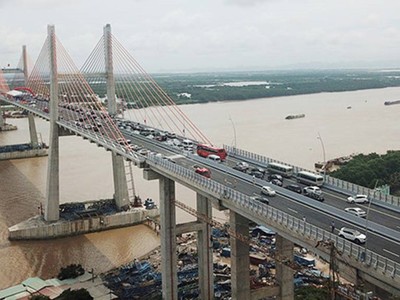 Dự án BOT xây dựng cầu Bạch Đằng, đường dẫn và nút giao đang mang lại nỗi lo lắng cho các nhà Kl99ok phiên bản mới và đơn vị tài trợ vốn - Vietinbank.
