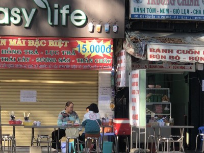 TP.HCM: Quán ăn, nhà hàng phải bảo đảm khoảng cách giữa 2 khách tối thiểu 1 mét