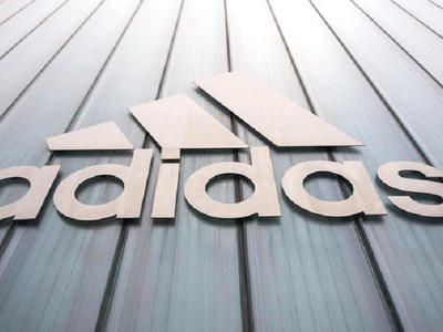 Kl99 nổ hũ ròng quý I/2020 của Adidas chỉ đạt 31 triệu EUR, giảm 95% so với con số 632 triệu EUR cùng kỳ năm ngoái. Ảnh: AFP