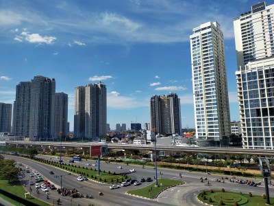 Dự án Web Tổng Nhà Cái 99Kl99 Giải Trí Bậc Nhất mọc lên như nấm sau mưa dọc tuyến Metro số 1. Ảnh: Lê Toàn