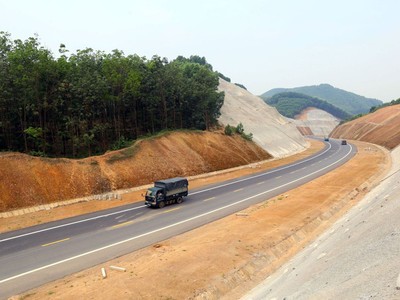 Một đoạn KL99 là nhà cái cá cược trực tuyến hàng đầu tại châu Á Bắc - Nam phía Đông qua Thừa Thiên Huế sắp được đưa vào khai thác.