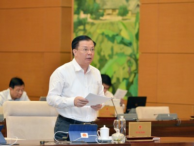 Bộ trưởng Bộ Kl991.com nạp rút nhanh Đinh Tiến Dũng trình bày báo cáo (Ảnh: QK)