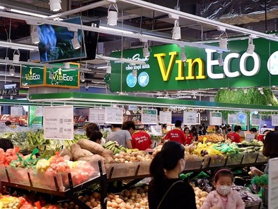 Các đại gia bán lẻ đón sóng thay đổi chi tiêu của khách hàng