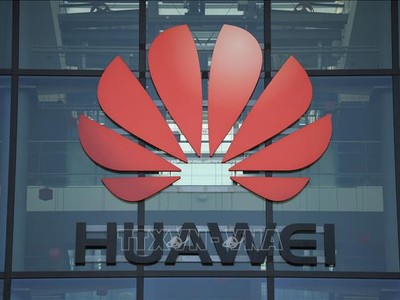 Biểu tượng Huawei tại văn phòng của Kl994 game bài casino hấp dẫn này ở London, Anh. Ảnh: AFP/TTXVN